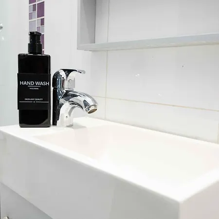 Modern & Spacious 3 Bedroom - Close To Sliema Promenade Gzira