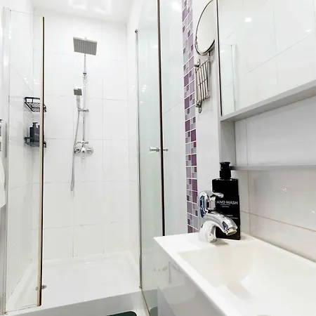 Modern & Spacious 3 Bedroom - Close To Sliema Promenade * Gzira