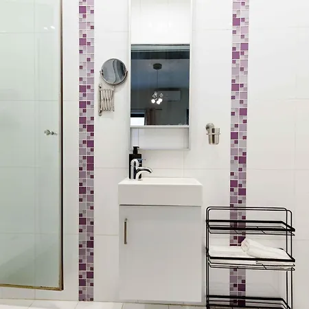 Modern & Spacious 3 Bedroom - Close To Sliema Promenade 아파트