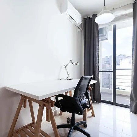 Modern & Spacious 3 Bedroom - Close To Sliema Promenade *